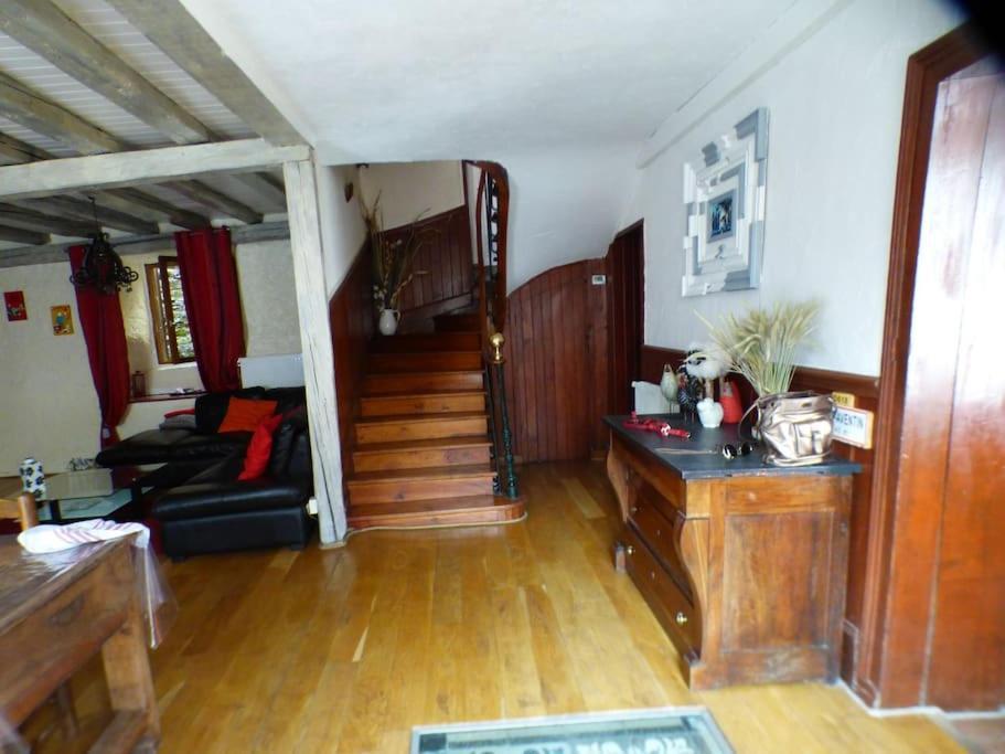 Maison Familiale Pour 8 Saint-Aventin Exteriér fotografie
